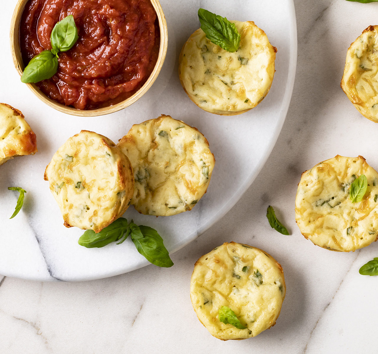 pizza puffs with marinara dipping sauce