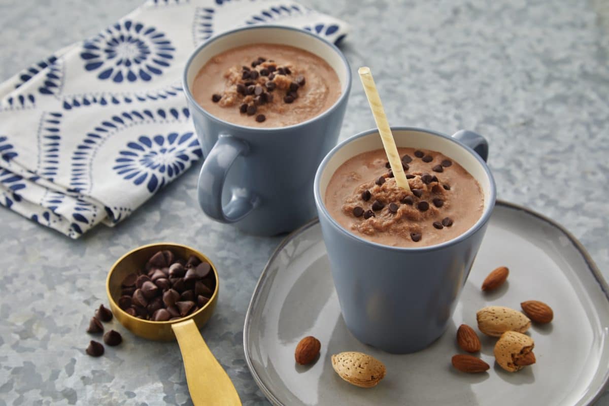 10_Java Chip Frappe_FY23 New Recipes_P_22-blu-0153