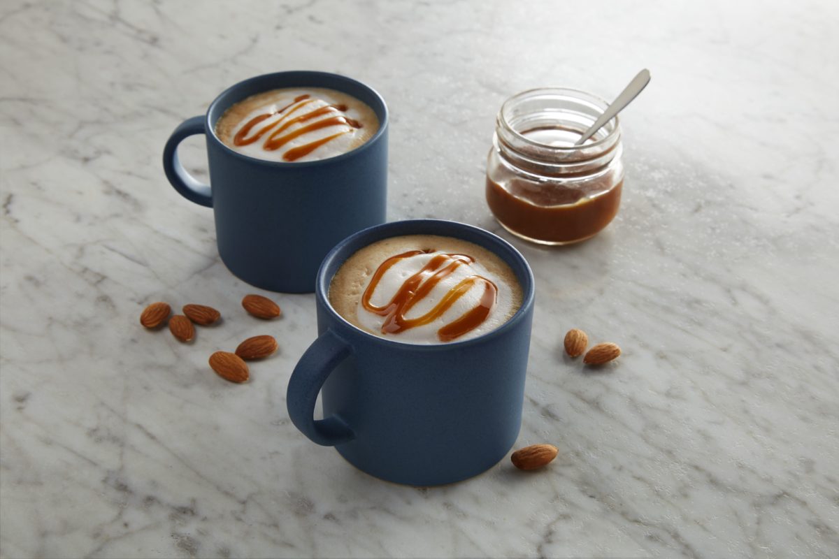 3_Caramel Macchiato_FY23 New Recipes_P_22-blu-0153_no spoon